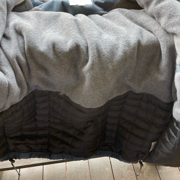 Nice Men's  Blue  Jacket.  Size Medium.  Great Shape! - Picture 8 of 13